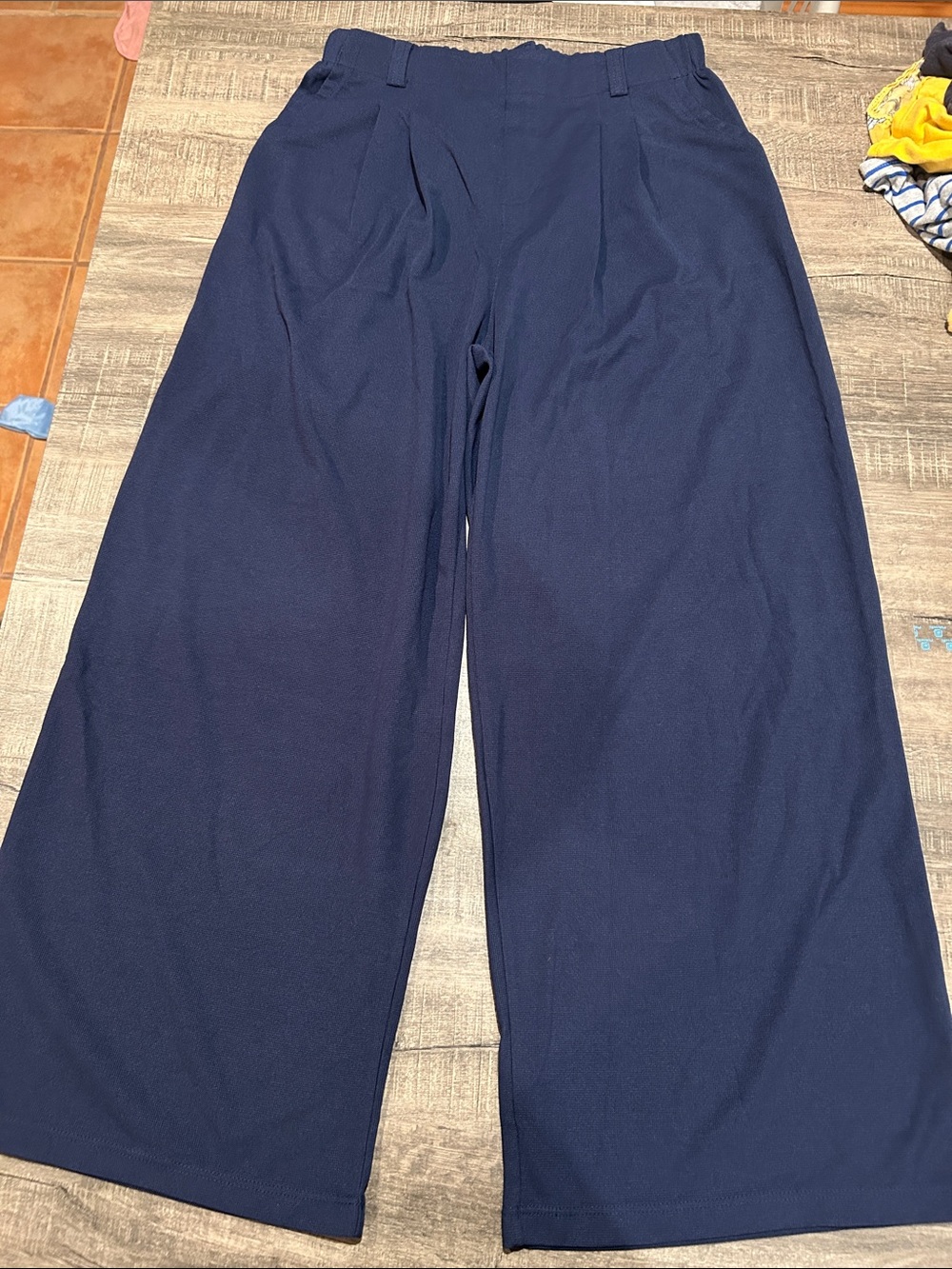HALARA Wide-Leg Navy High-Rise Trousers